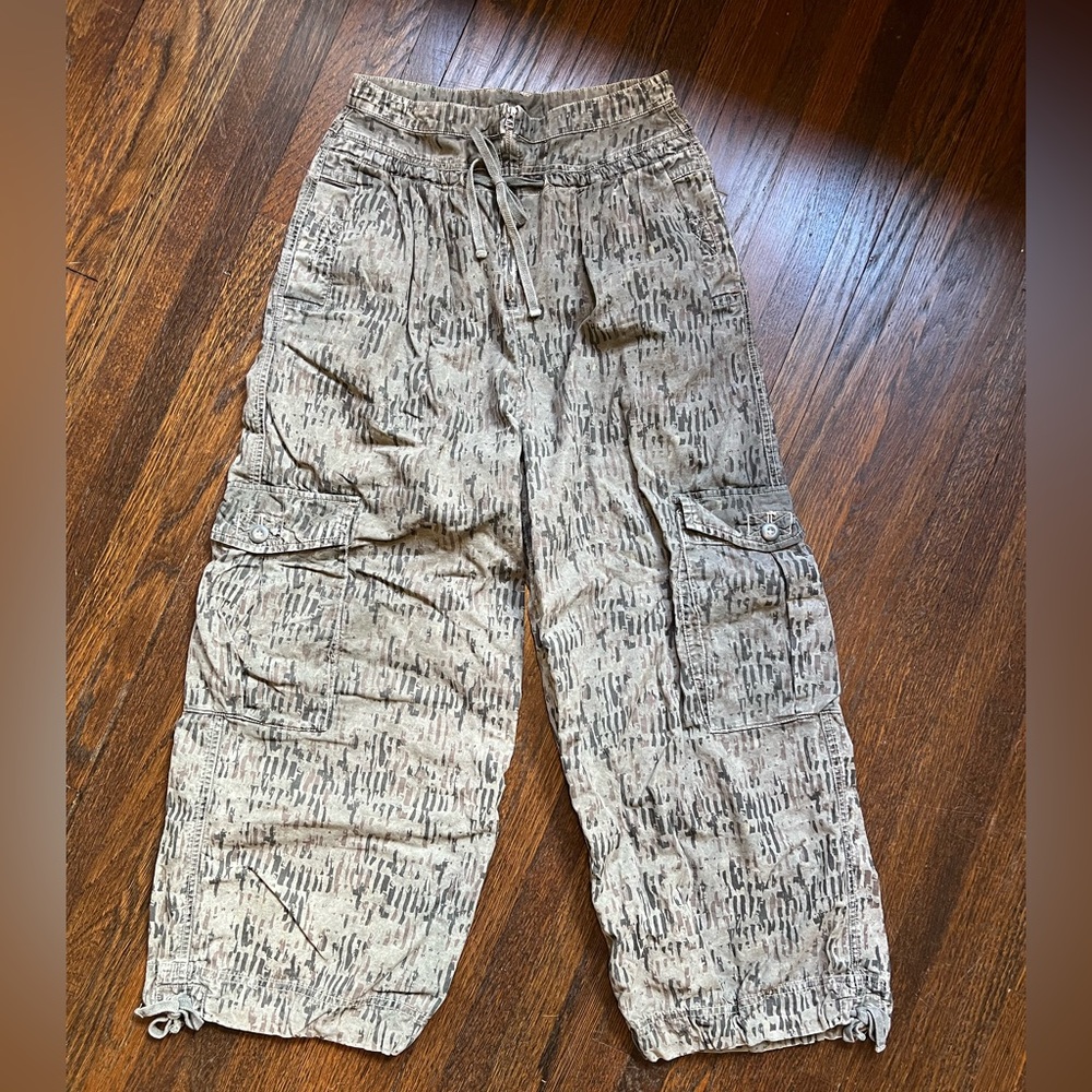 Free People Abstract Print Drawstring Waist Barrel Leg Pant, Size 2